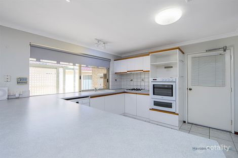 Property photo of 4 Tree Fern Green Maida Vale WA 6057