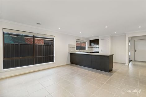 Property photo of 16 Yellowgum Drive Epsom VIC 3551