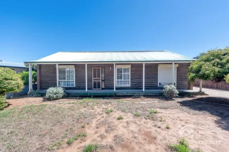 Property photo of 33 Caroline Street Murray Bridge SA 5253