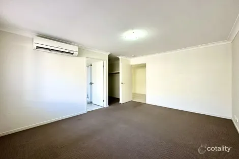 Property photo of 34 Fred Pham Crescent Doolandella QLD 4077