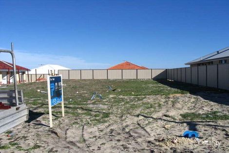 7 Litchfield Cres, Carramar, WA 6031