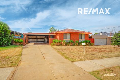 5 Hume St, Lake Albert, NSW 2650