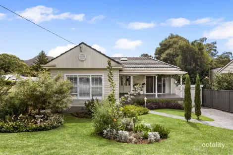 Property photo of 51 Phillips Crescent Mangerton NSW 2500