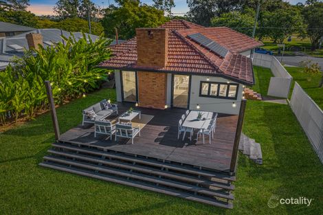 Property photo of 32 William Parade Fairfield QLD 4103