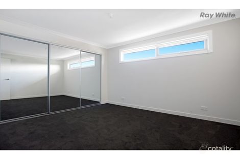 Property photo of 2/71 Fox Street St Albans VIC 3021