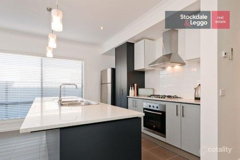 Property photo of 8 Dempster Drive Craigieburn VIC 3064