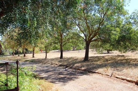 Property photo of 4 Kingston Terrace Auburn SA 5451
