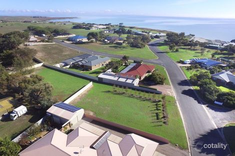 8 Pettet Rd, Meningie, SA 5264