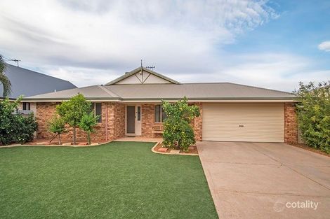 Property photo of 12 Mosconi Circle Somerville WA 6430