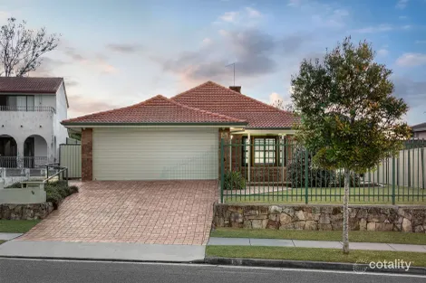 78 Bridgnorth St, Carindale, QLD 4152