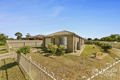 Property photo of 6 William Drive Davoren Park SA 5113