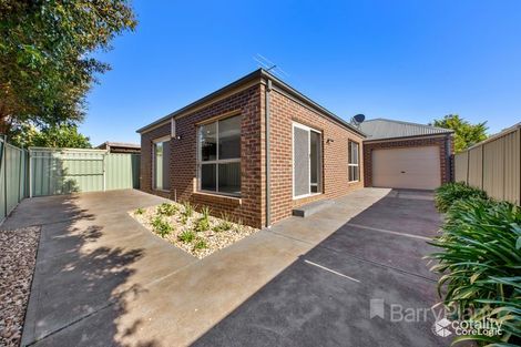 Property photo of 21 Kunuka Circuit Caroline Springs VIC 3023