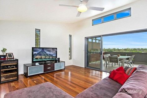 Property photo of 10 Rome Street North Yeronga QLD 4104