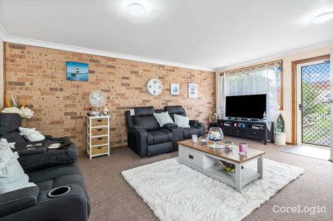 Property photo of 2/30 Garden Avenue Raymond Terrace NSW 2324