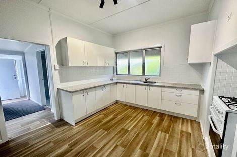 Property photo of 34 Warwick Road Ipswich QLD 4305