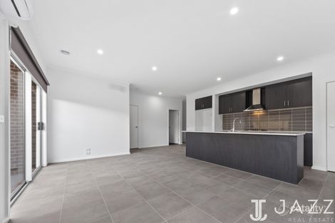 Property photo of 4 Alister Grove Tarneit VIC 3029