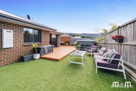 Property photo of 73 Wallbank Way Bulli NSW 2516