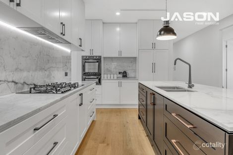 Property photo of 1 Wolfenden Mews Greenvale VIC 3059