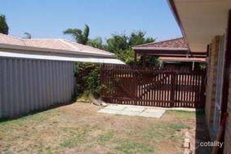 Property photo of 4 Sennet Lane Warnbro WA 6169