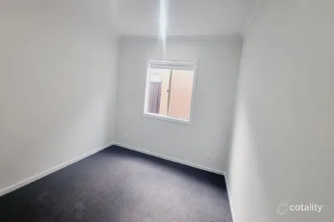 Property photo of 23 Eloquence Road Tarneit VIC 3029