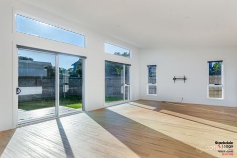 Property photo of 1/11 Malcliff Road Newhaven VIC 3925