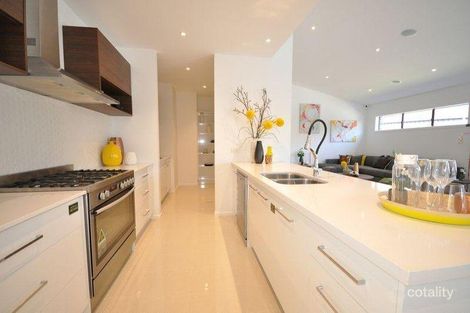 Property photo of 11 Hillgrove Close Warragul VIC 3820