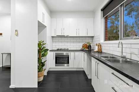 Property photo of 3/50 Douglas Avenue St Albans VIC 3021