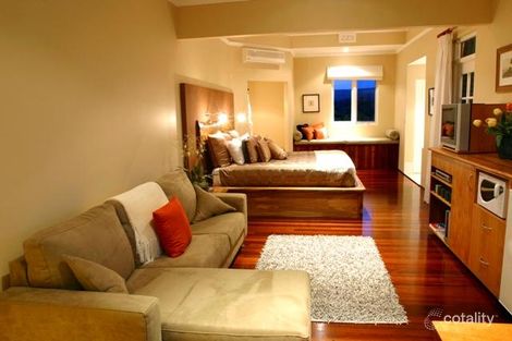 Property photo of 21 Waterlily Cove Eagle Bay WA 6281