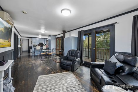 Property photo of 35 Timberline Road Launching Place VIC 3139