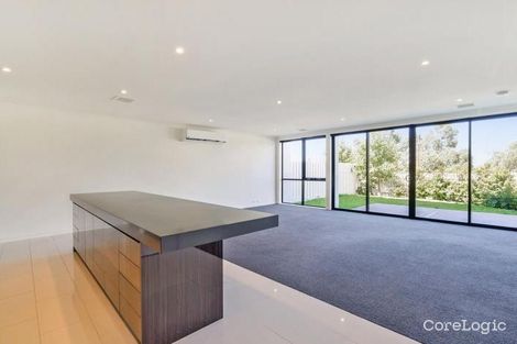 Property photo of 27 Manchester Crescent Bundoora VIC 3083