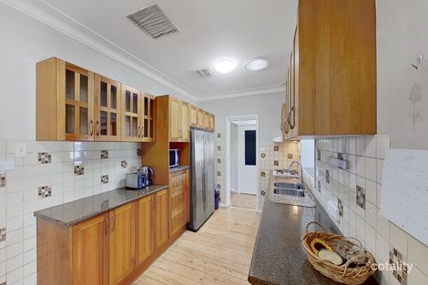 Property photo of 33 Banksia Crescent Dubbo NSW 2830