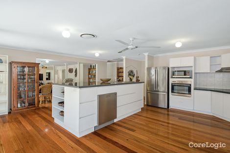 Property photo of 14 Parkway Place Kenmore QLD 4069