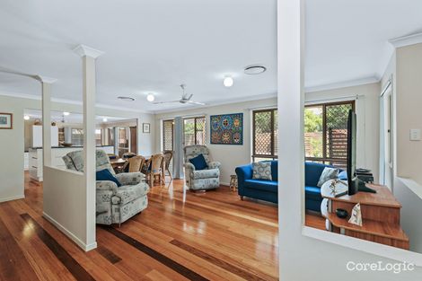 Property photo of 14 Parkway Place Kenmore QLD 4069