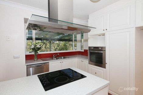Property photo of 18 Fairways Crescent Springwood NSW 2777