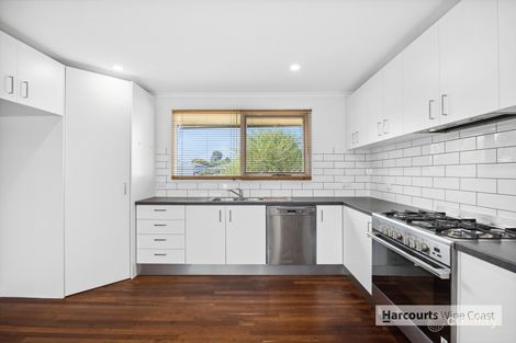 Property photo of 17 Poplar Crescent Mount Barker SA 5251