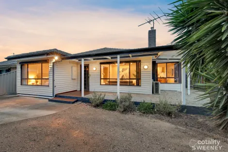 32 Hatherley Gr, Altona North, VIC 3025