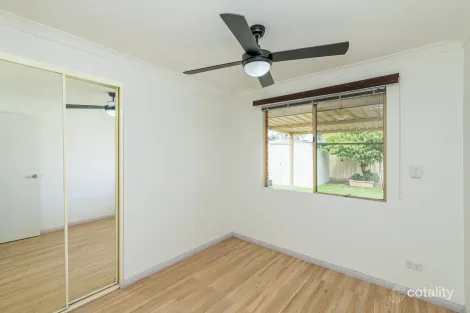 Property photo of 4 The Mead Kiara WA 6054