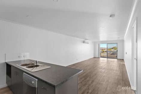 Property photo of 92 Sanctuary Drive Cranley QLD 4350