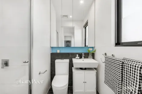 Property photo of 301/193 McKinnon Road McKinnon VIC 3204