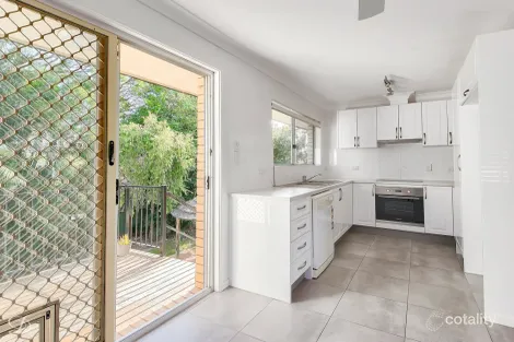 8 Plucks Rd, Arana Hills, QLD 4054