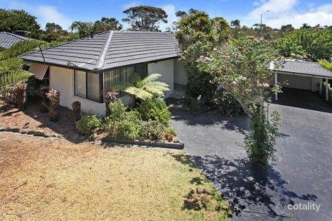 Property photo of 13 Sulby Place Gladstone Park VIC 3043