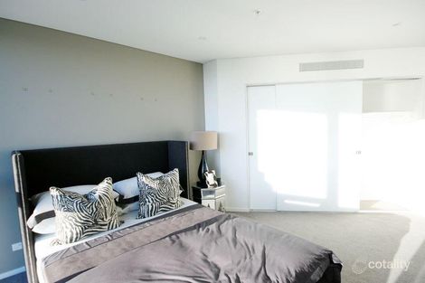 Property photo of 2901/1 Point Park Crescent Docklands VIC 3008