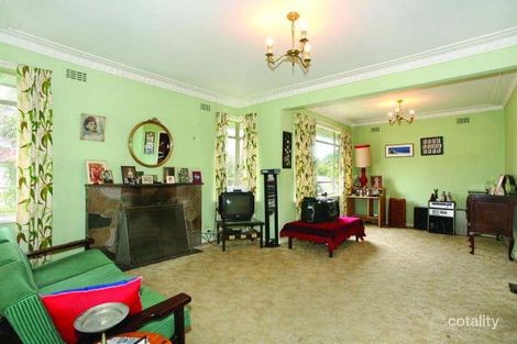 Property photo of 33 Riddle Street Bentleigh VIC 3204