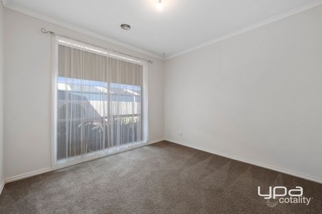 Property photo of 12 Davison Court Maddingley VIC 3340