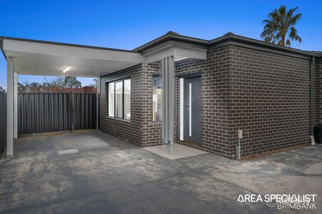 2/11 THROSBY CRES, DEER PARK, VIC 3023