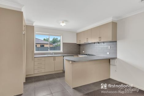 Property photo of 15 Holloway Street Manor Lakes VIC 3024