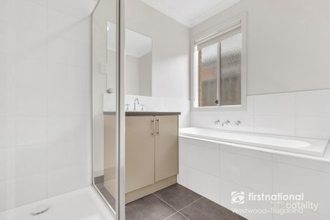 Property photo of 15 Holloway Street Manor Lakes VIC 3024