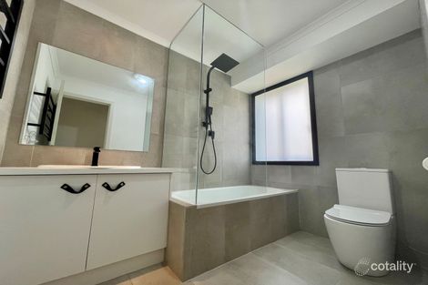 Property photo of 8 Dendy Court Roxburgh Park VIC 3064