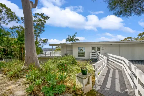 Property photo of 42 Minkara Road Bayview NSW 2104