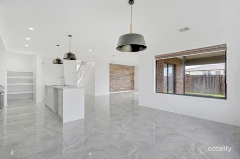 Property photo of 47 Charteris Drive Craigieburn VIC 3064